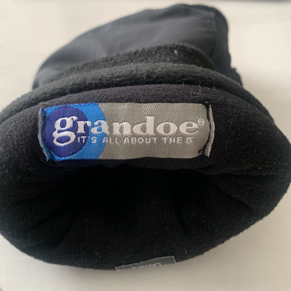 Grandoe Winter Gloves (Womens) - Picture 7 of 8